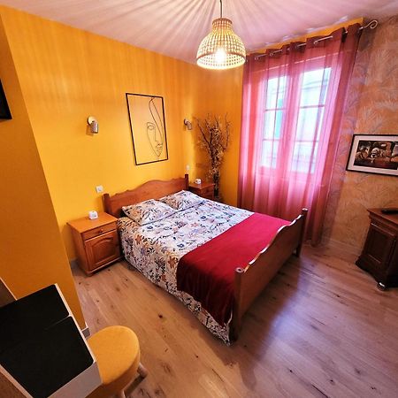 Le Relais Du Chateau Oiron Bagian luar foto